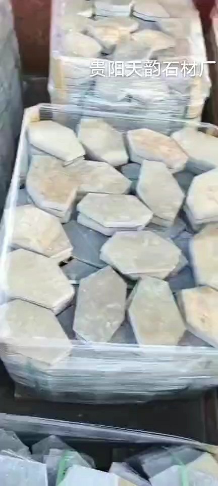 3－4公分六角石(冰裂纹)青锈搭配，财富热线:15108500525刘