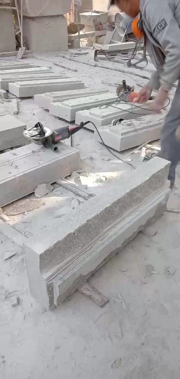 恒真石材专营花岗岩异型别墅石材路沿石河栏杆整石坐凳