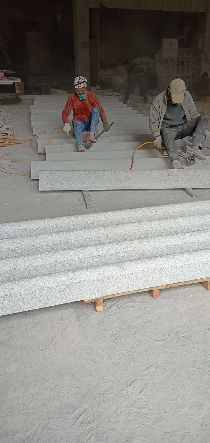 恒真石材专营花岗岩异型别墅石材路沿石河栏杆整石坐凳