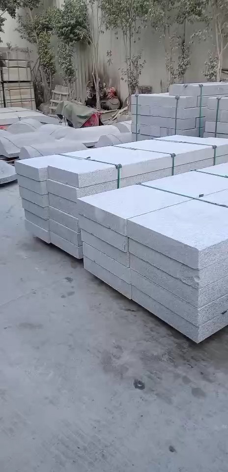 恒真石材专营花岗岩异型别墅石材路沿石河栏杆整石坐凳