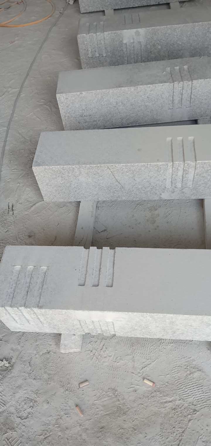 恒真石业主营路沿石异形线条圆柱别墅石材河道栏杆市政石材白麻