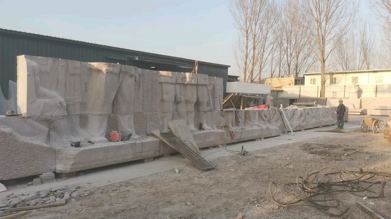 大型浮雕景墙加工中