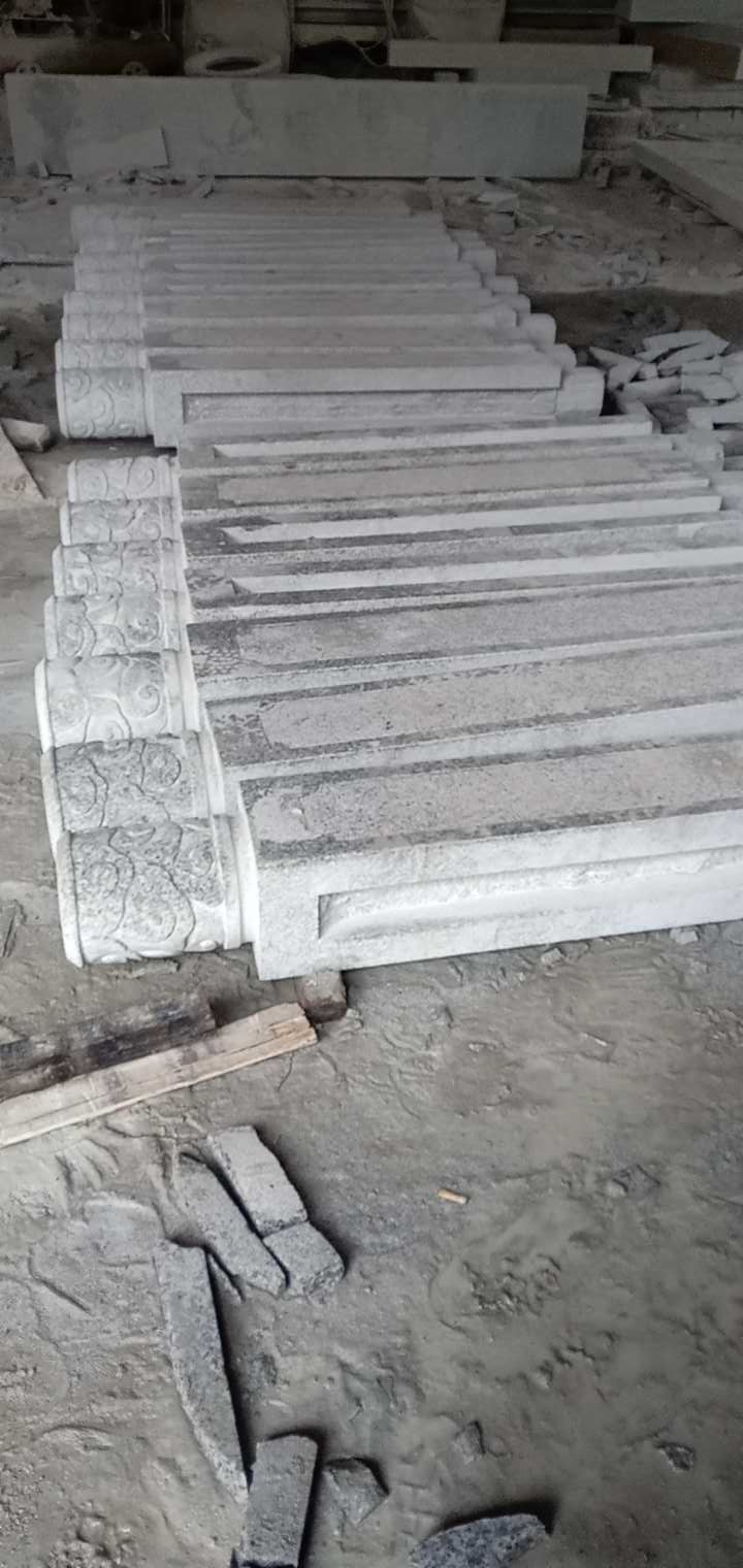 恒真石业主营拉丝栏杆坯水池坯墓碑料路沿石异形线条圆柱别墅石