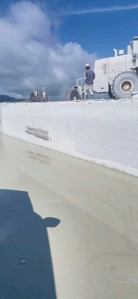 珍珠兰方料开采中