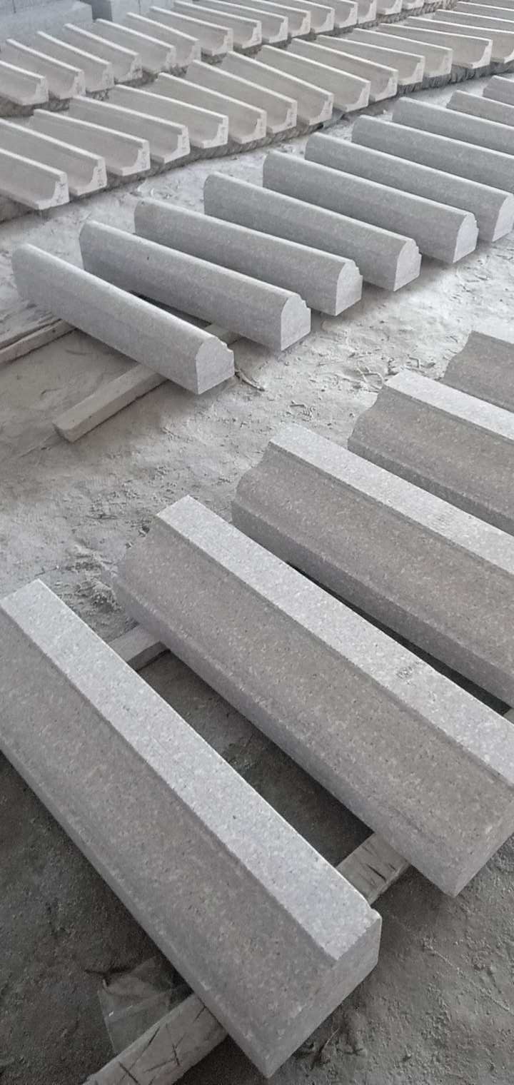 恒真石业主营拉丝栏杆坯水池坯墓碑料路沿石异形线条圆柱别墅石