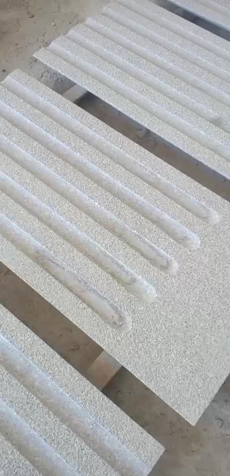 恒真石业主营拉丝栏杆坯水池坯墓碑料路沿石异形线条圆柱别墅石