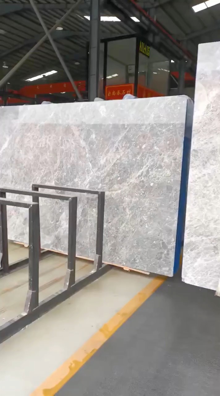 今日特价138元平方欲购从速品名爱玛仕灰编号YH738规格270