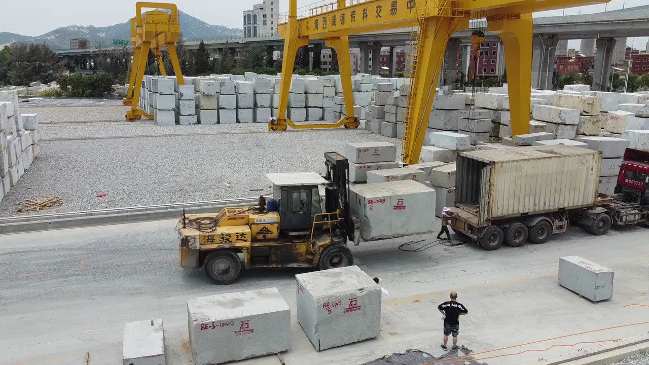 高品质的蓝眼睛就是不一样，我们只做高品质的蓝眼睛👍高标准就找冀泰石材准没错！欢