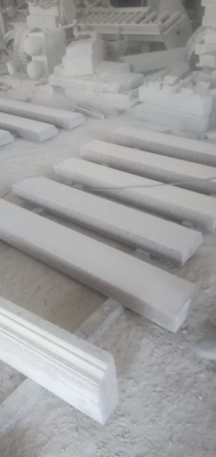 恒真石业主营拉丝栏杆坯水池坯墓碑料路沿石异形线条圆柱别墅石