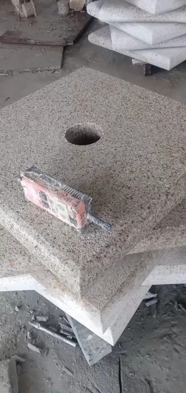 恒真石业主营拉丝栏杆坯水池坯墓碑料路沿石异形线条圆柱别墅石