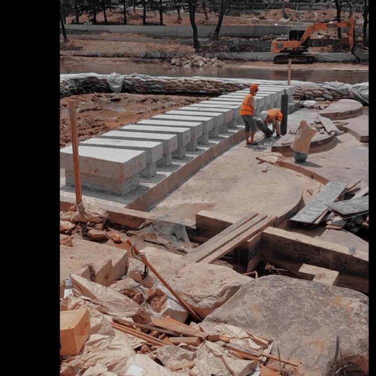 恒真石业主营拉丝栏杆坯水池坯墓碑料路沿石异形线条圆柱别墅石