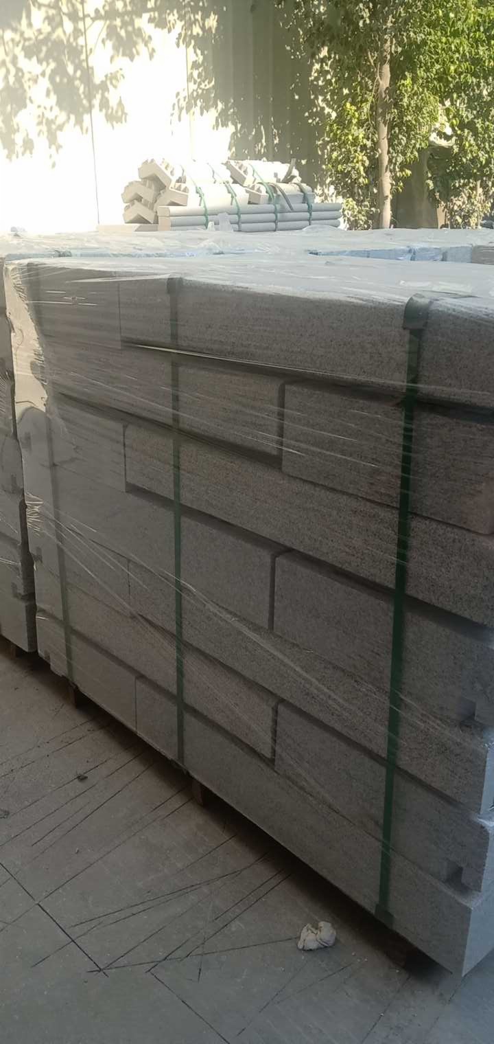 恒真石业主营拉丝栏杆坯水池坯墓碑料路沿石异形线条圆柱别墅石