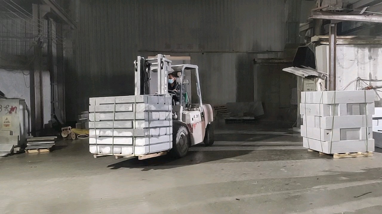 芝麻灰异型路沿石