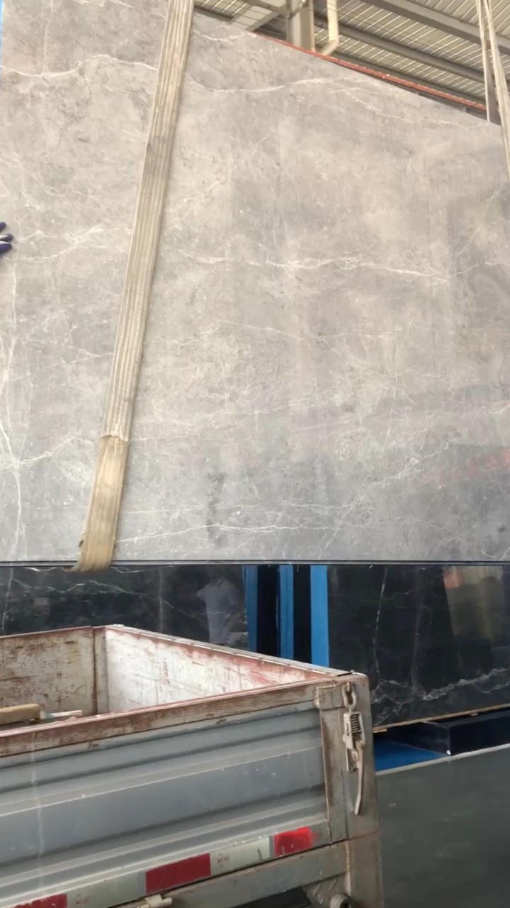 爱玛仕灰日常装车庆祝