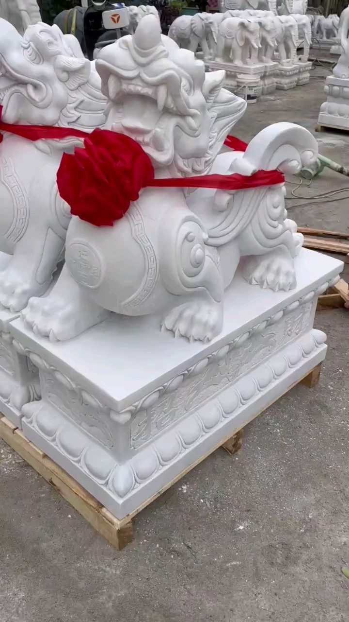 汉白玉貔貅需要的呼