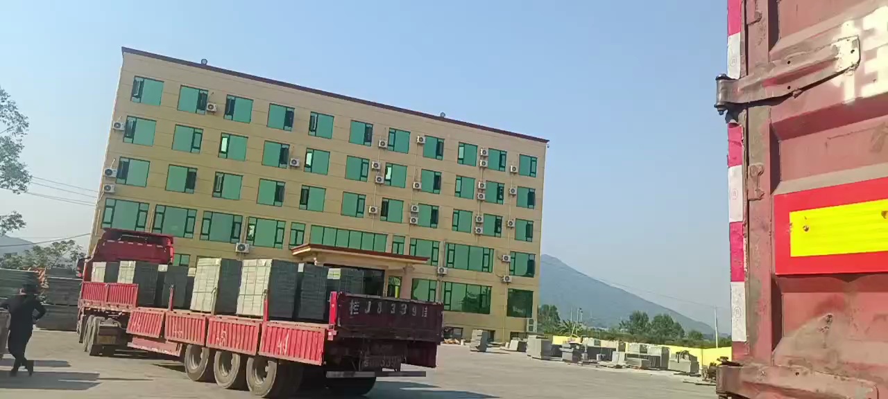 钟山青广西芝麻黑干挂路沿地铺