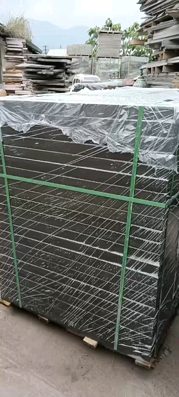 雅蒙黑5公分工程板生产中