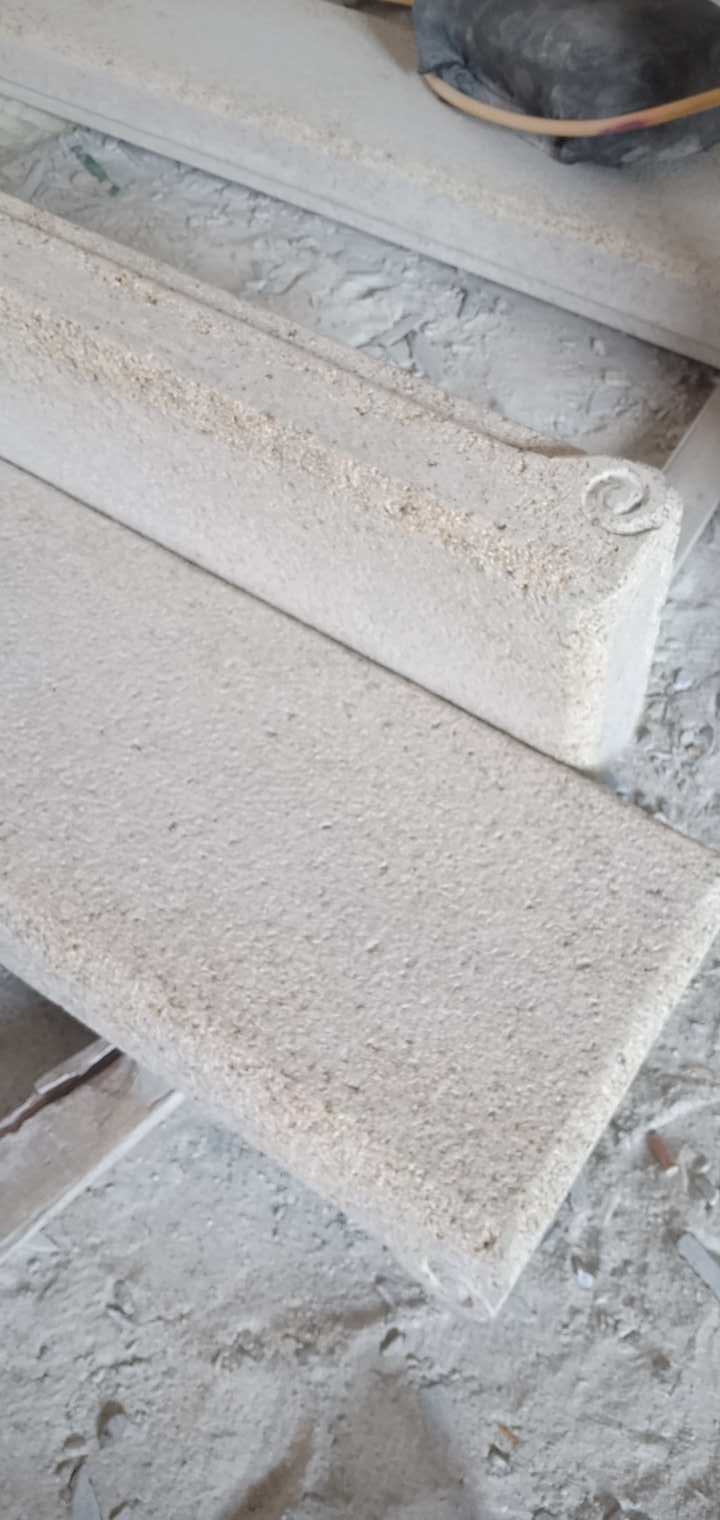 恒真石业主营拉丝栏杆坯水池坯墓碑料路沿石异形线条圆柱别墅石