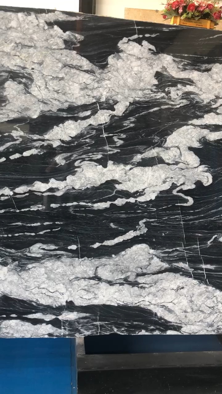 经典流行黑白色水墨金沙带金沙的黑白花描绘波澜壮阔的奔腾之势浩瀚汹涌的海