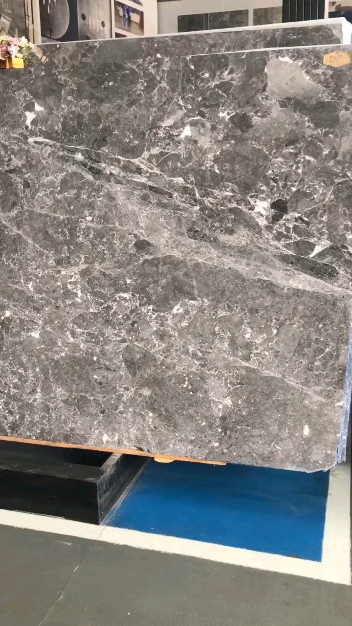 品名爱玛仕灰编号YH742规格305x17018厚数量5扎67