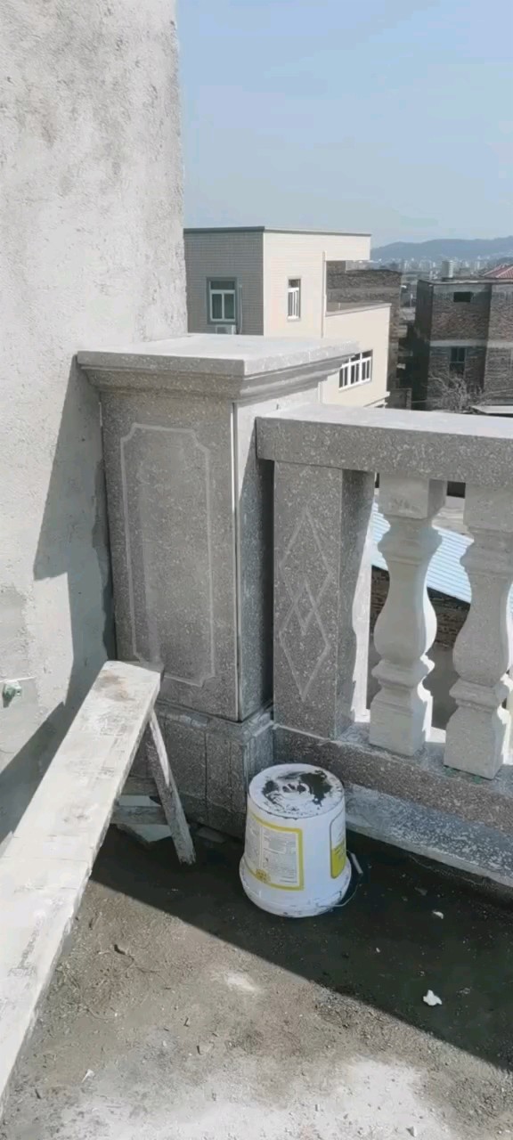 恒真石业主营拉丝栏杆坯水池坯墓碑料路沿石异形线条圆柱别墅石