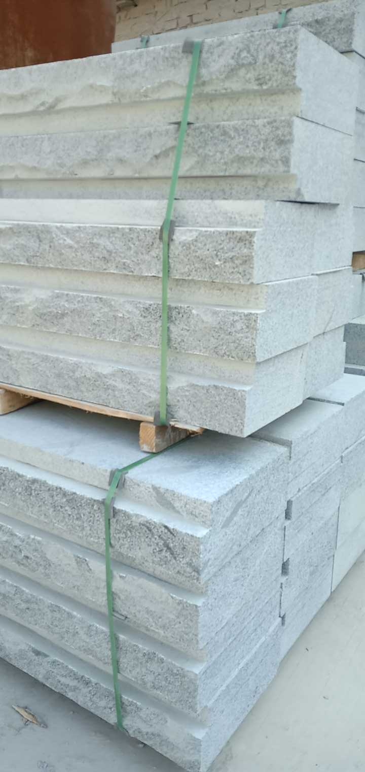 恒真石业主营拉丝栏杆坯水池坯墓碑料路沿石异形线条圆柱别墅石