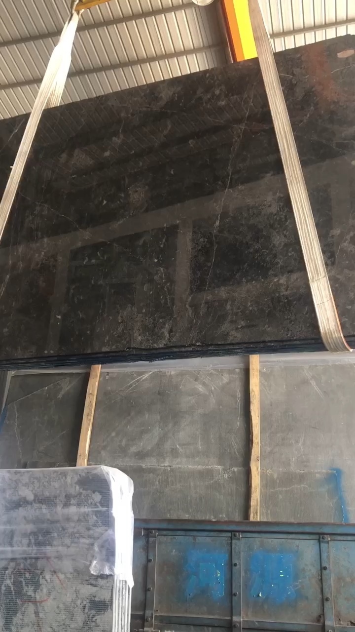 爱玛仕灰已安排好了祝杨总工程顺利日进斗金庆祝爆竹