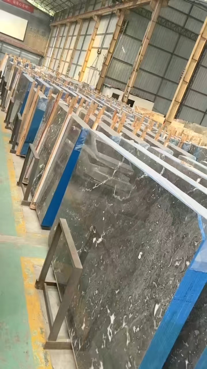 罗曼帝克灰（幻影灰）