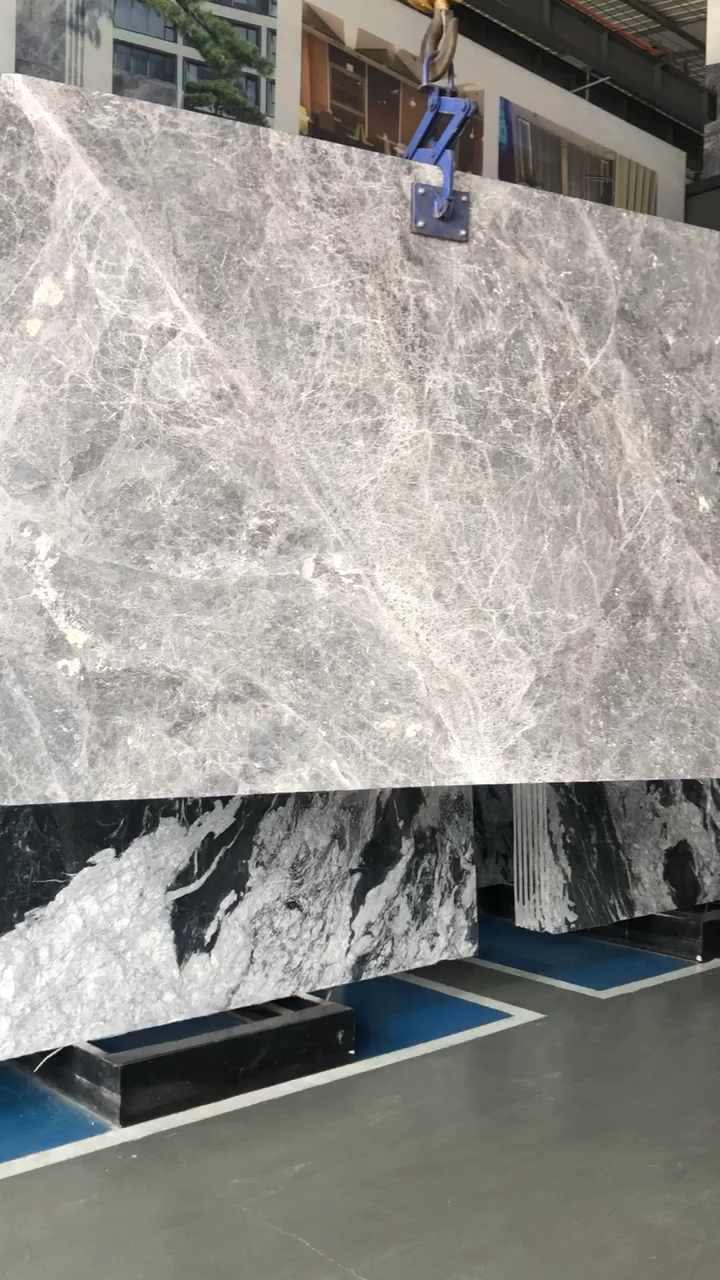 颜值担当爱玛仕灰