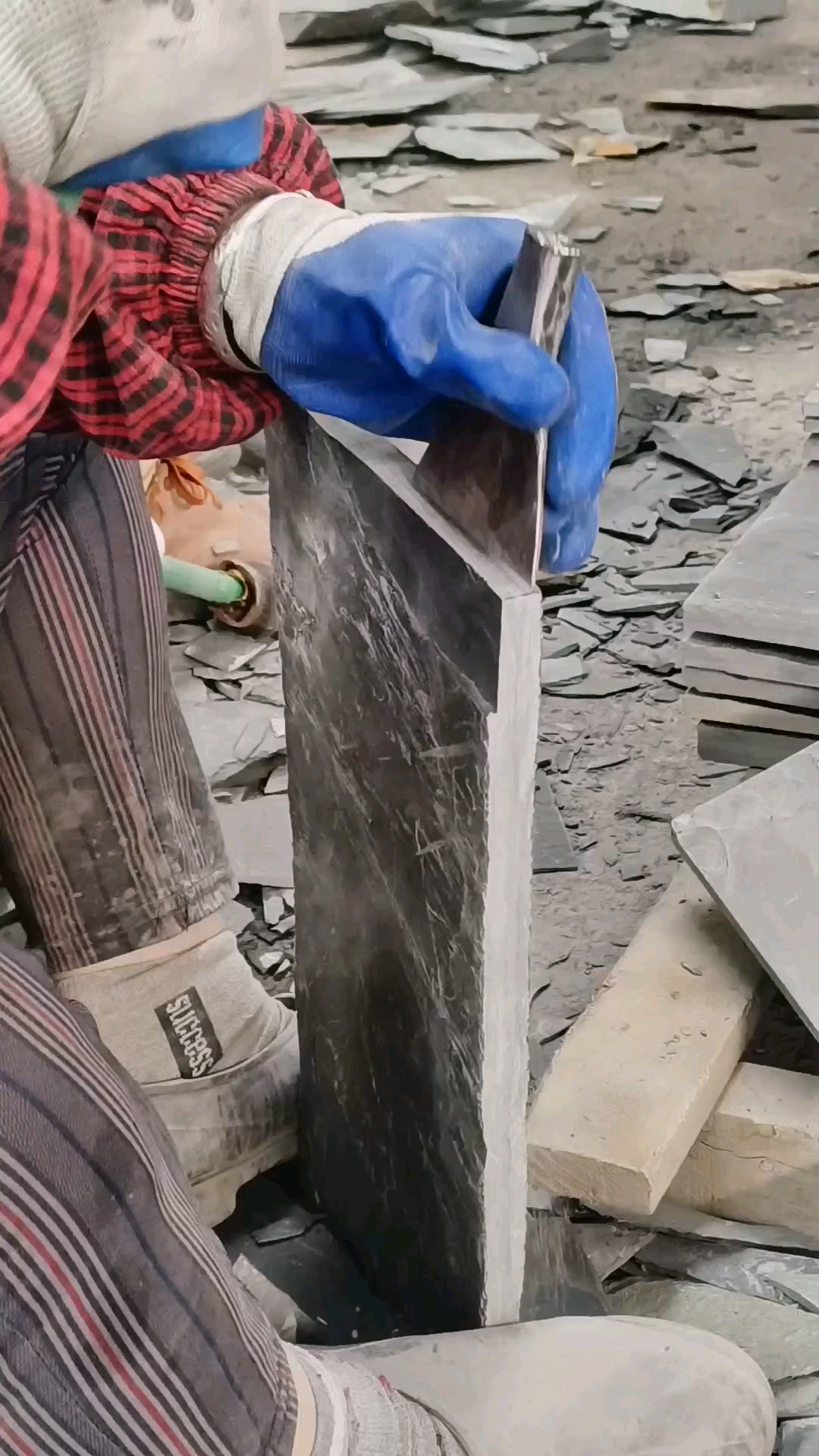 蘑菇石外墙砖板岩文化石厂家直销