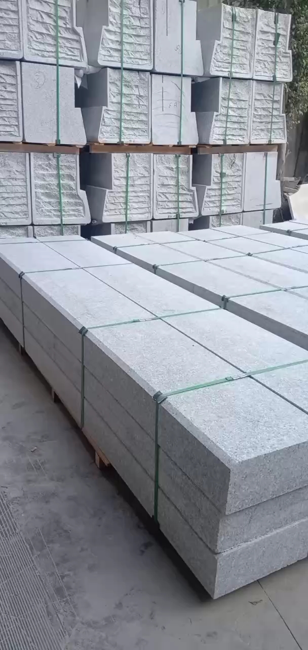 恒真石业主营拉丝栏杆坯水池坯墓碑料路沿石异形线条圆柱别墅石