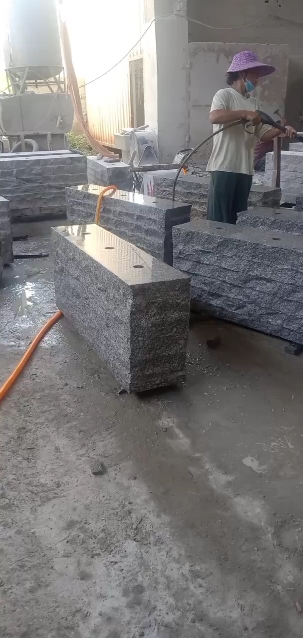 恒真石业主营拉丝栏杆坯水池坯墓碑料路沿石异形线条圆柱别墅石