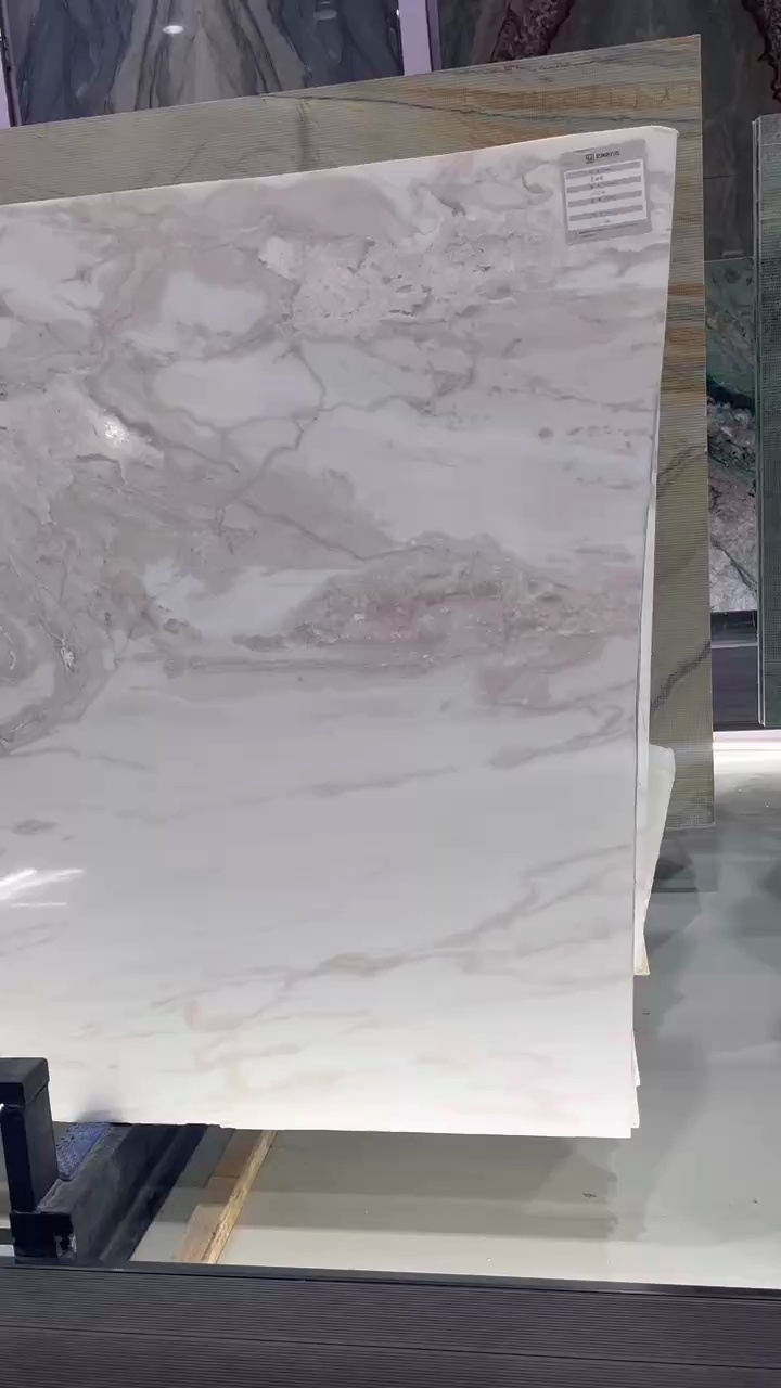 芬迪白