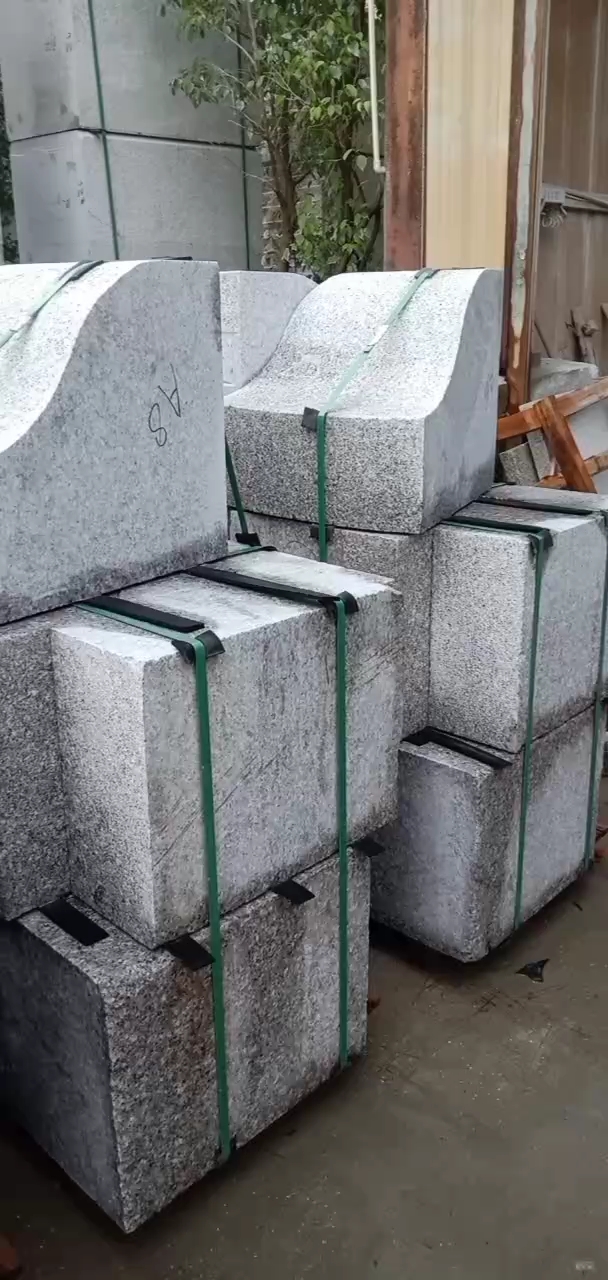 恒真石业主营拉丝栏杆坯水池坯墓碑料路沿石异形线条圆柱别墅石