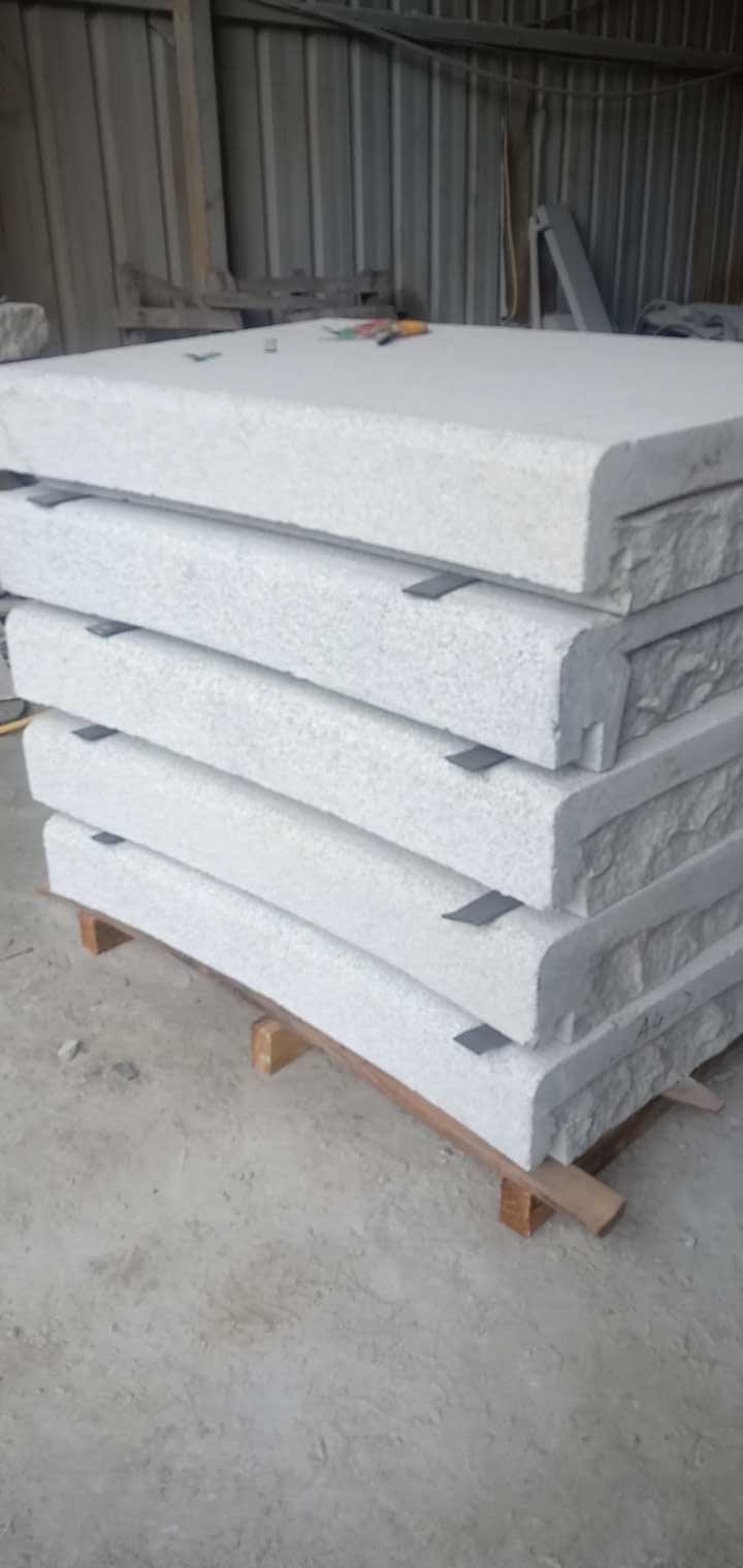 恒真石业主营拉丝栏杆坯水池坯墓碑料路沿石异形线条圆柱别墅石