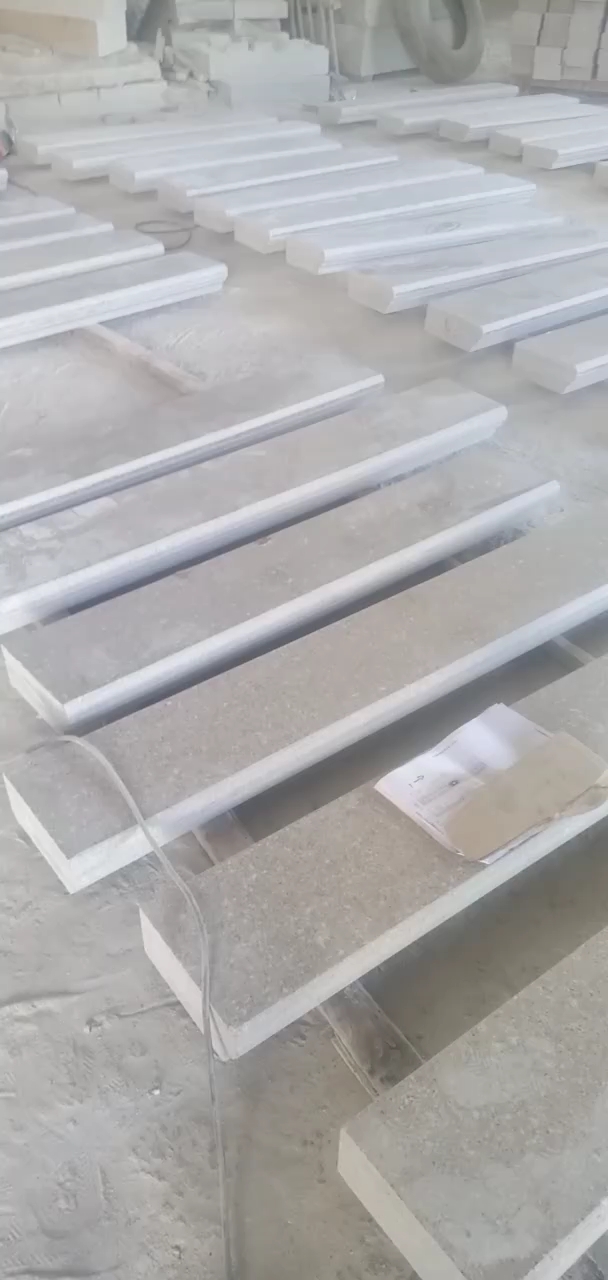 恒真石业主营拉丝栏杆坯水池坯墓碑料路沿石异形线条圆柱别墅石