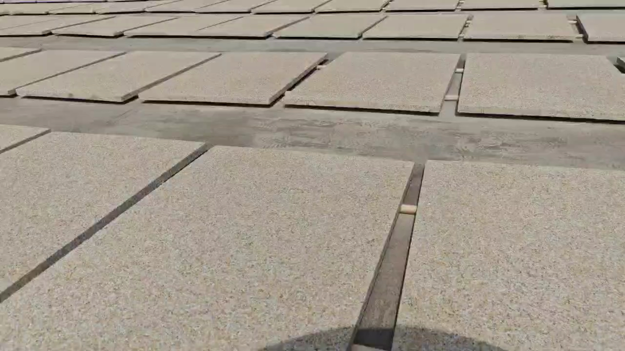 山东石材厂家(产品价格高中低档都有)，厂矿一体，主营黄锈石、白锈石、白