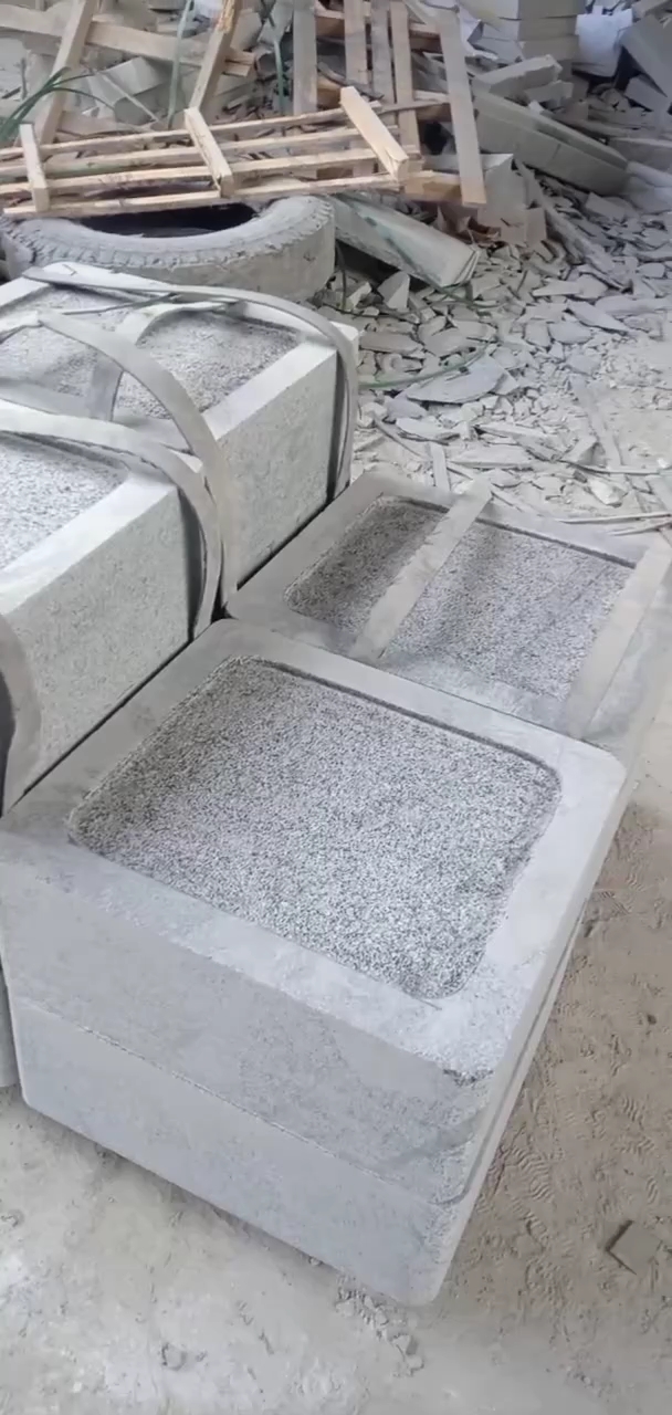 恒真石业主营拉丝栏杆坯水池坯墓碑料路沿石异形线条圆柱别墅石