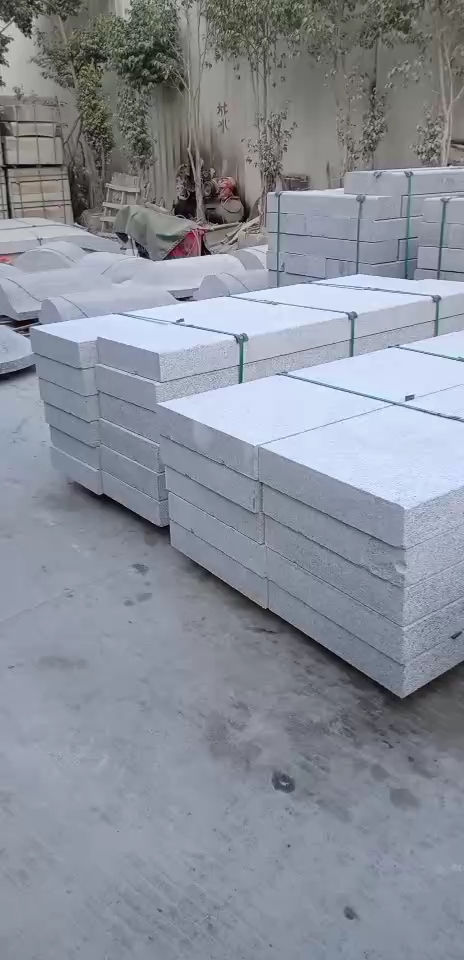 恒真石业主营拉丝栏杆坯水池坯墓碑料路沿石异形线条圆柱别墅石