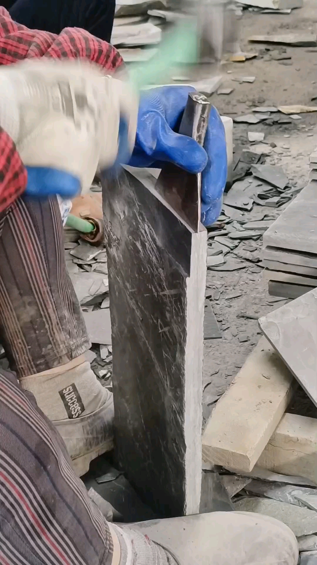 蘑菇石外墙砖青石板文化石源头厂家直销现货处理