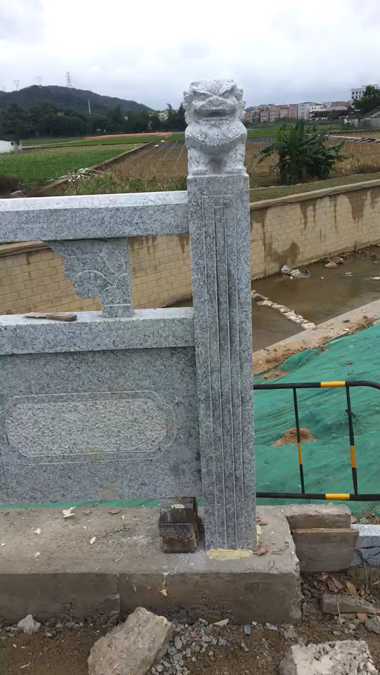 恒真石业主营拉丝栏杆坯水池坯墓碑料路沿石异形线条圆柱别墅石