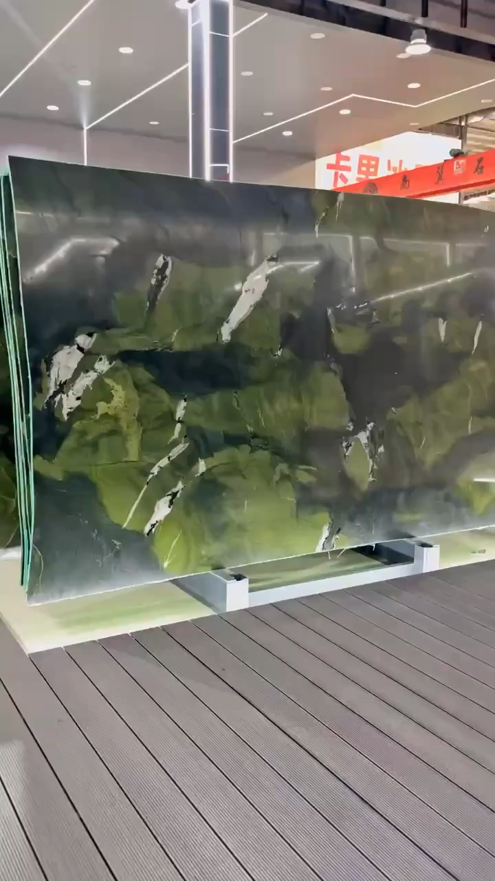 牛油果绿