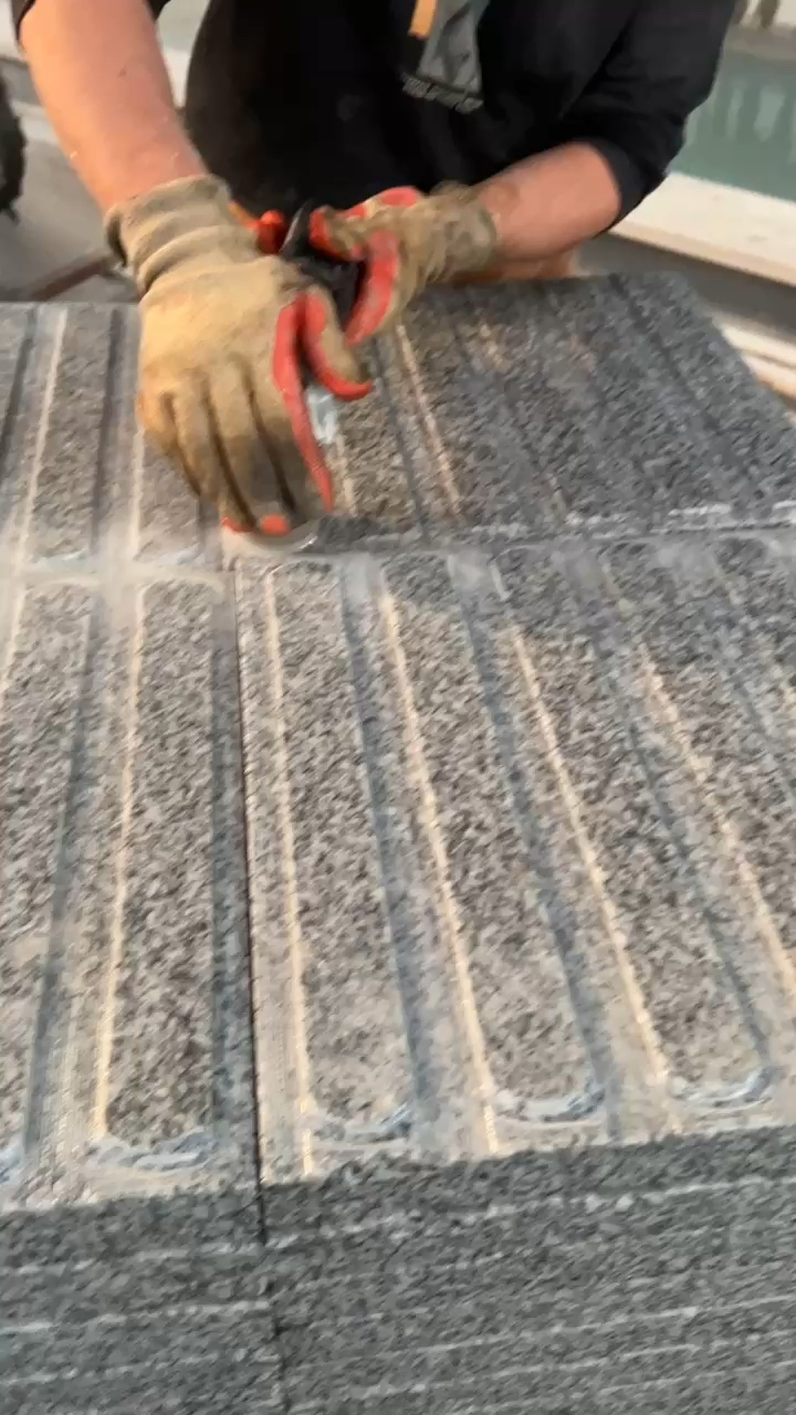 芝麻白圆头盲道加工中咨询热线