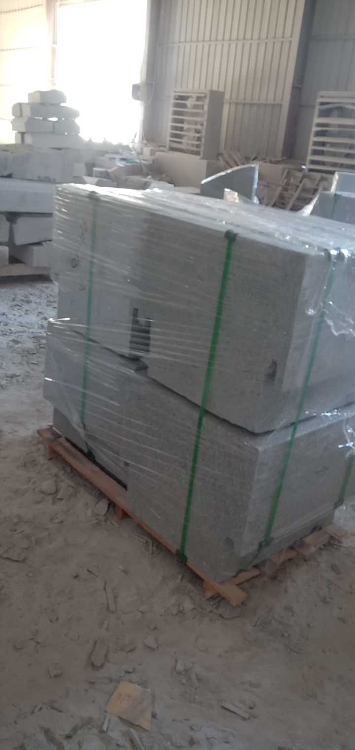 恒真石业主营石栏杆路沿石河道栏杆别墅阳台栏杆桥栏杆水池坯墓