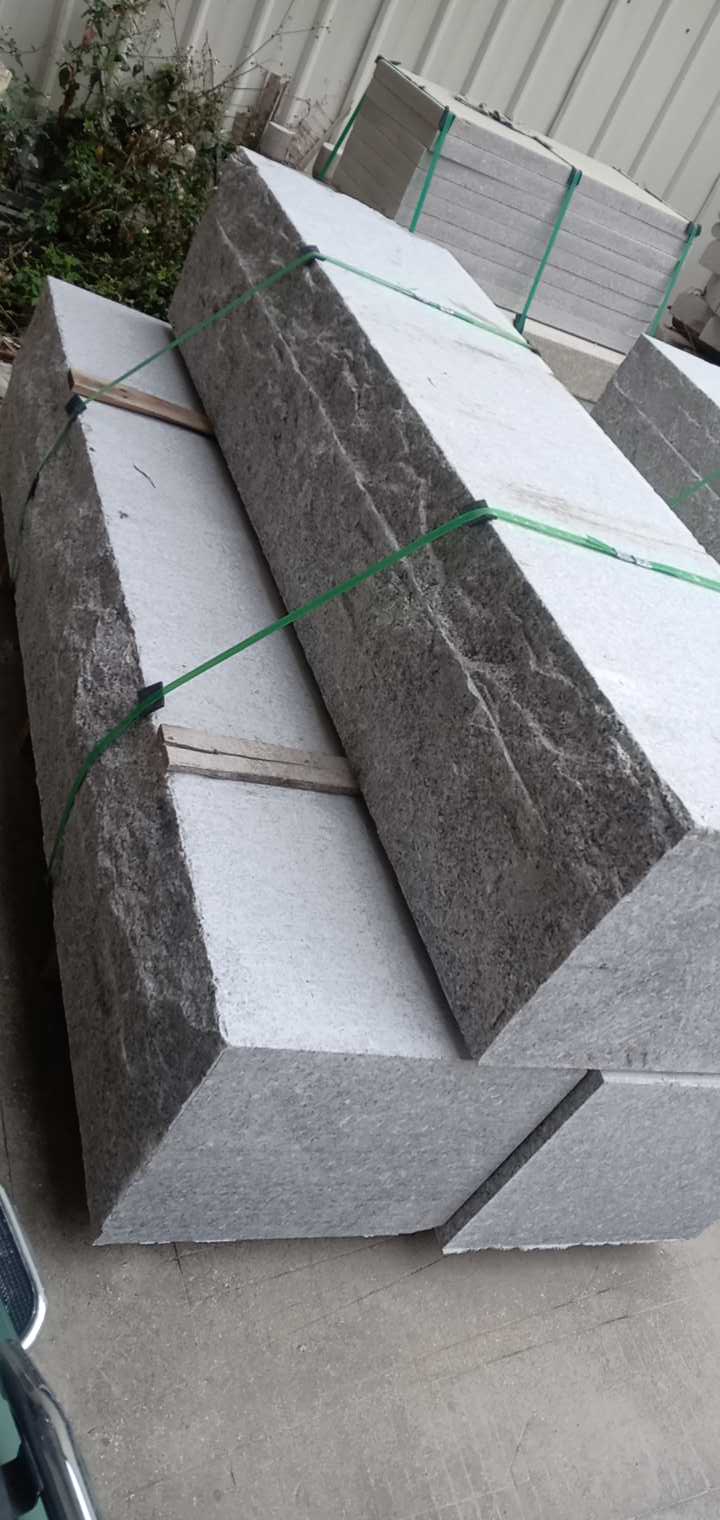 恒真石业主营石栏杆路沿石河道栏杆别墅阳台栏杆桥栏杆水池坯墓