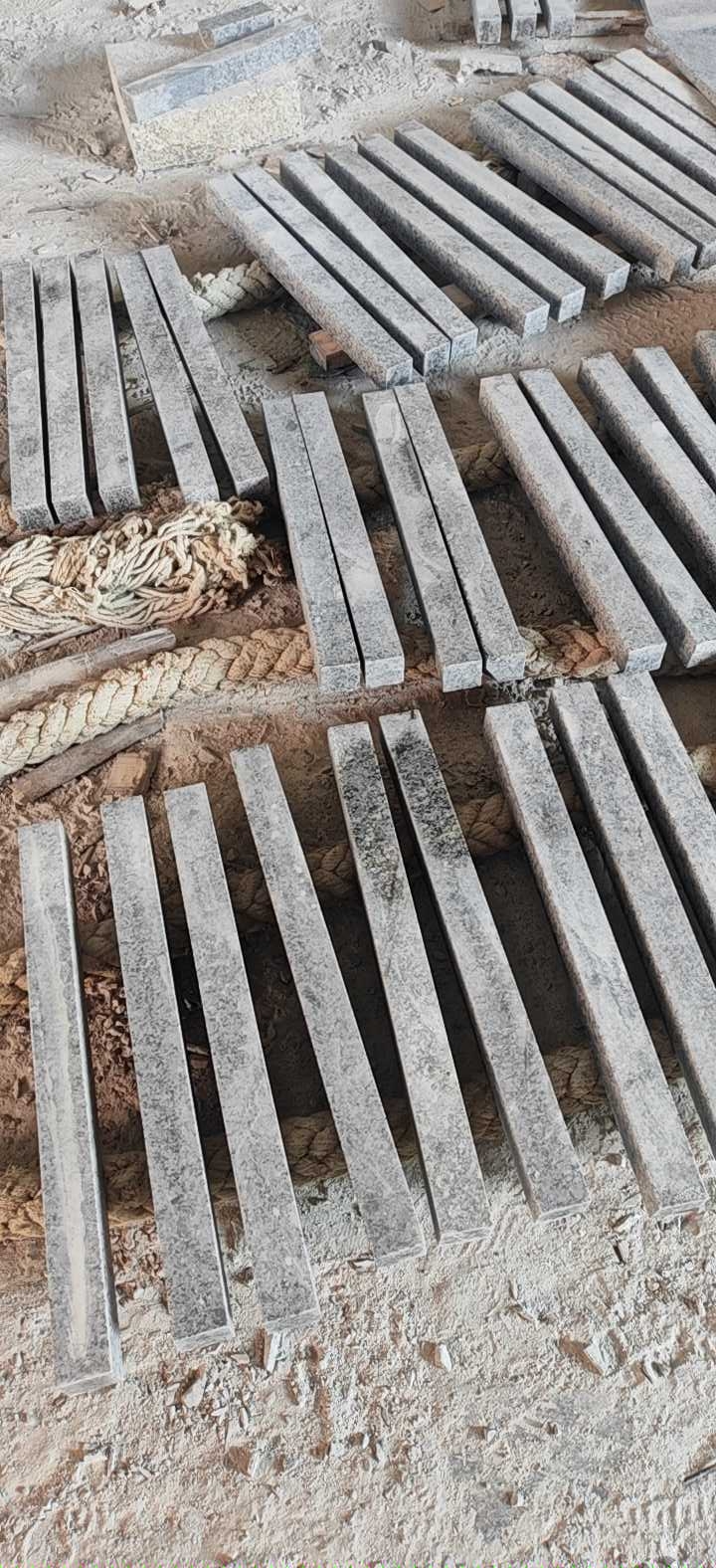 恒真石业主营石栏杆路沿石河道栏杆别墅阳台栏杆桥栏杆水池坯墓