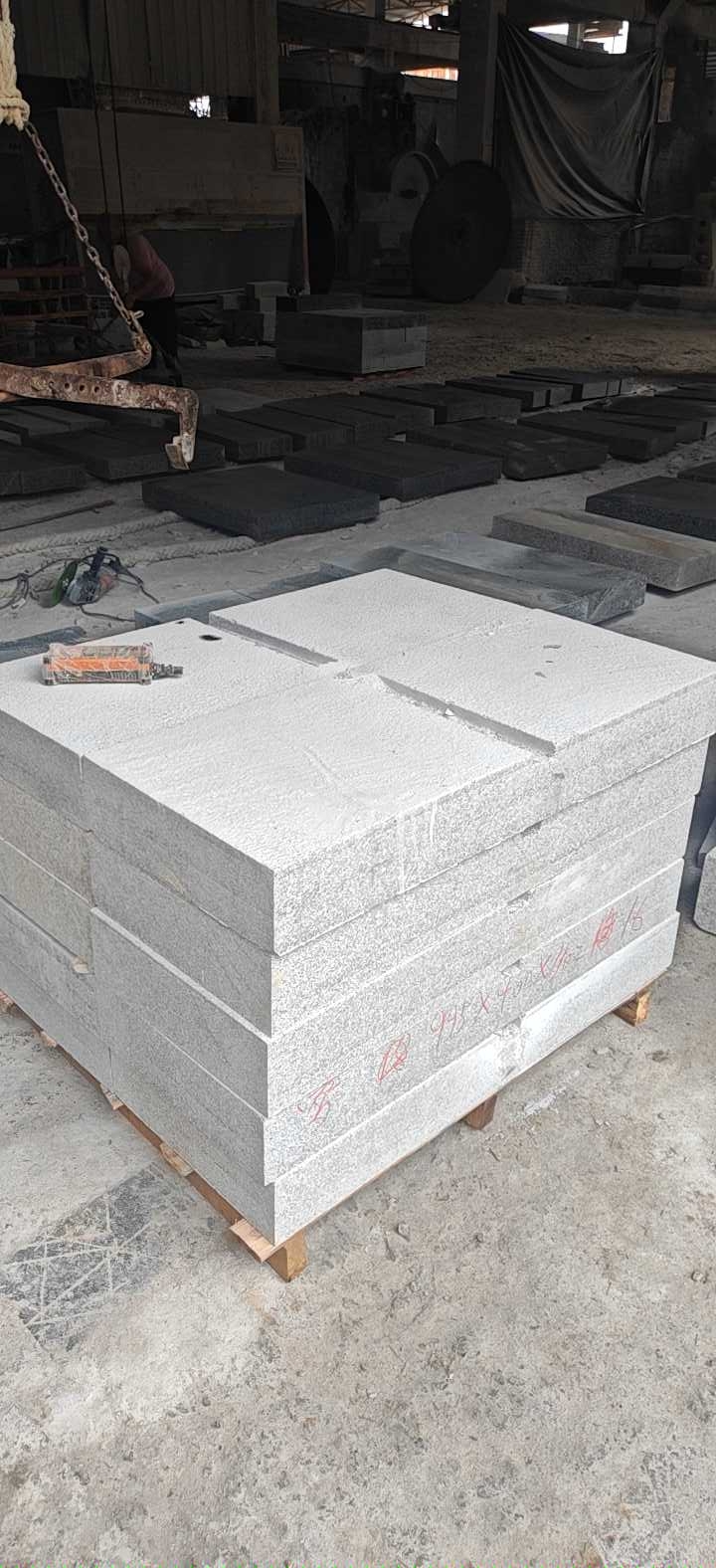 恒真石业主营石栏杆路沿石河道栏杆别墅阳台栏杆桥栏杆水池坯墓