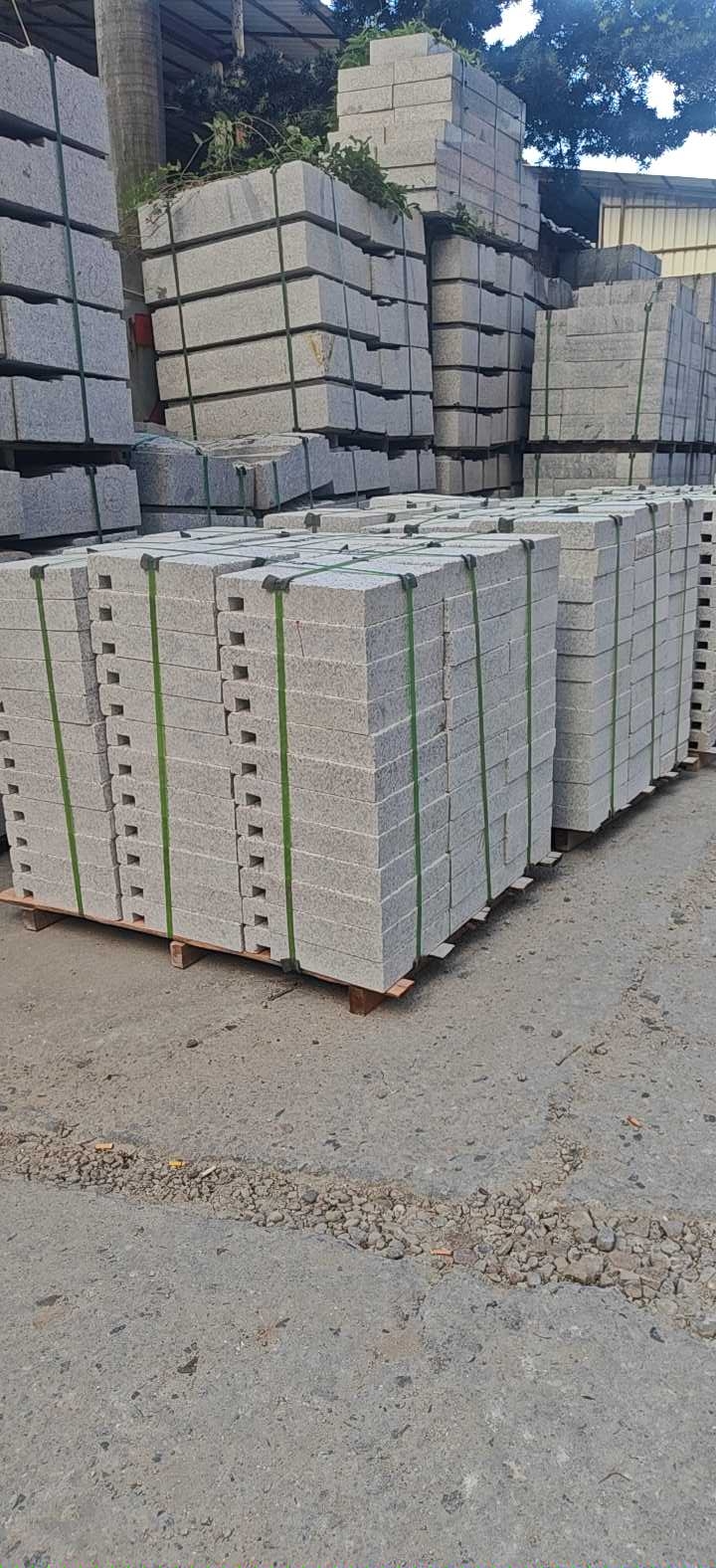 恒真石业主营石栏杆路沿石河道栏杆别墅阳台栏杆桥栏杆水池坯墓