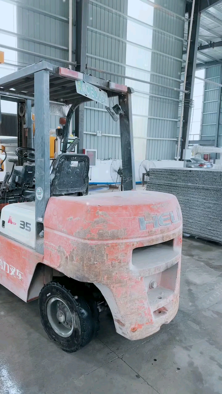 江西G654新654芝麻黑路沿石火烧板荔枝面工程板平面路