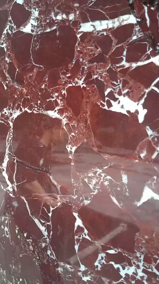如果信仰有颜色那一定是紫罗红佛罗伦萨红烟花